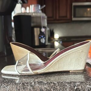 STAUD Cream Croc-Embossed Clear Strap Wedge Slides